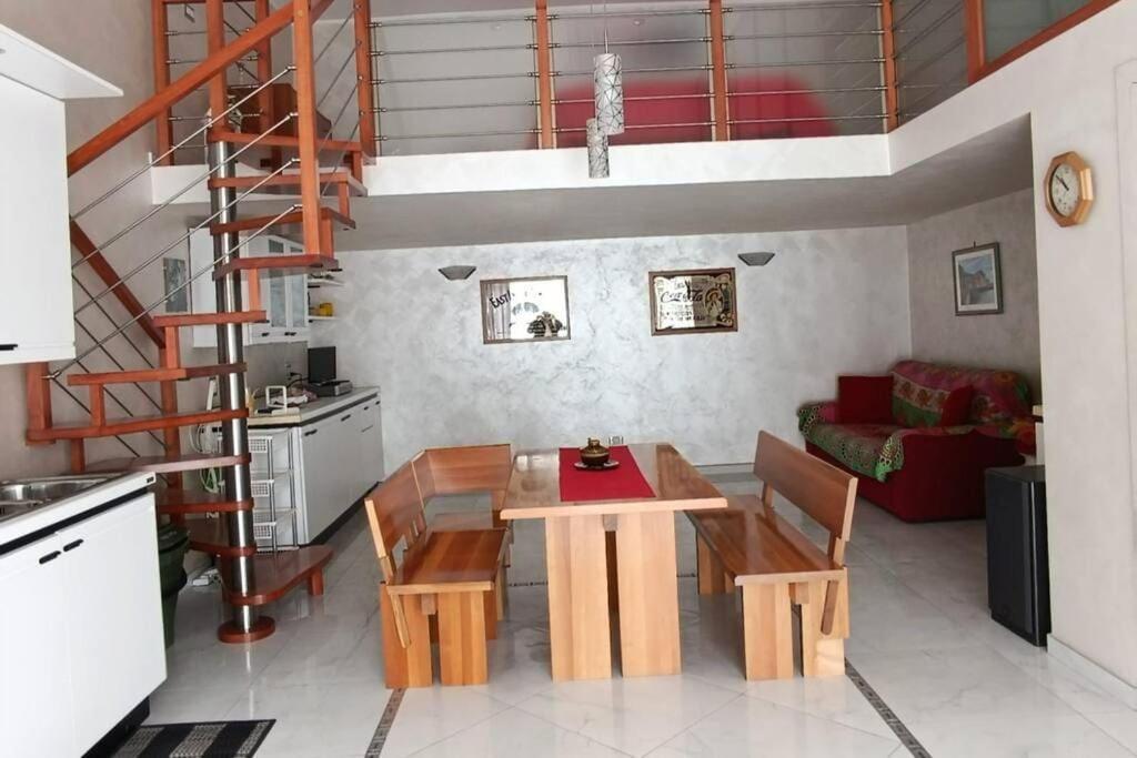 Casa Vacanza Raggio Di Sole Giovinazzo Exteriör bild