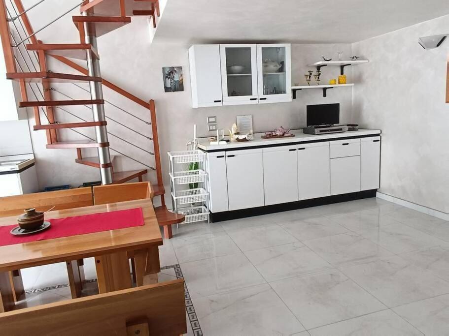Casa Vacanza Raggio Di Sole Giovinazzo Exteriör bild