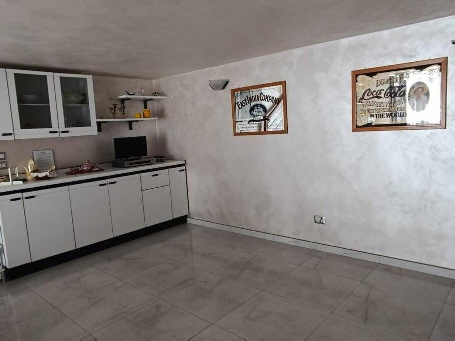 Casa Vacanza Raggio Di Sole Giovinazzo Exteriör bild